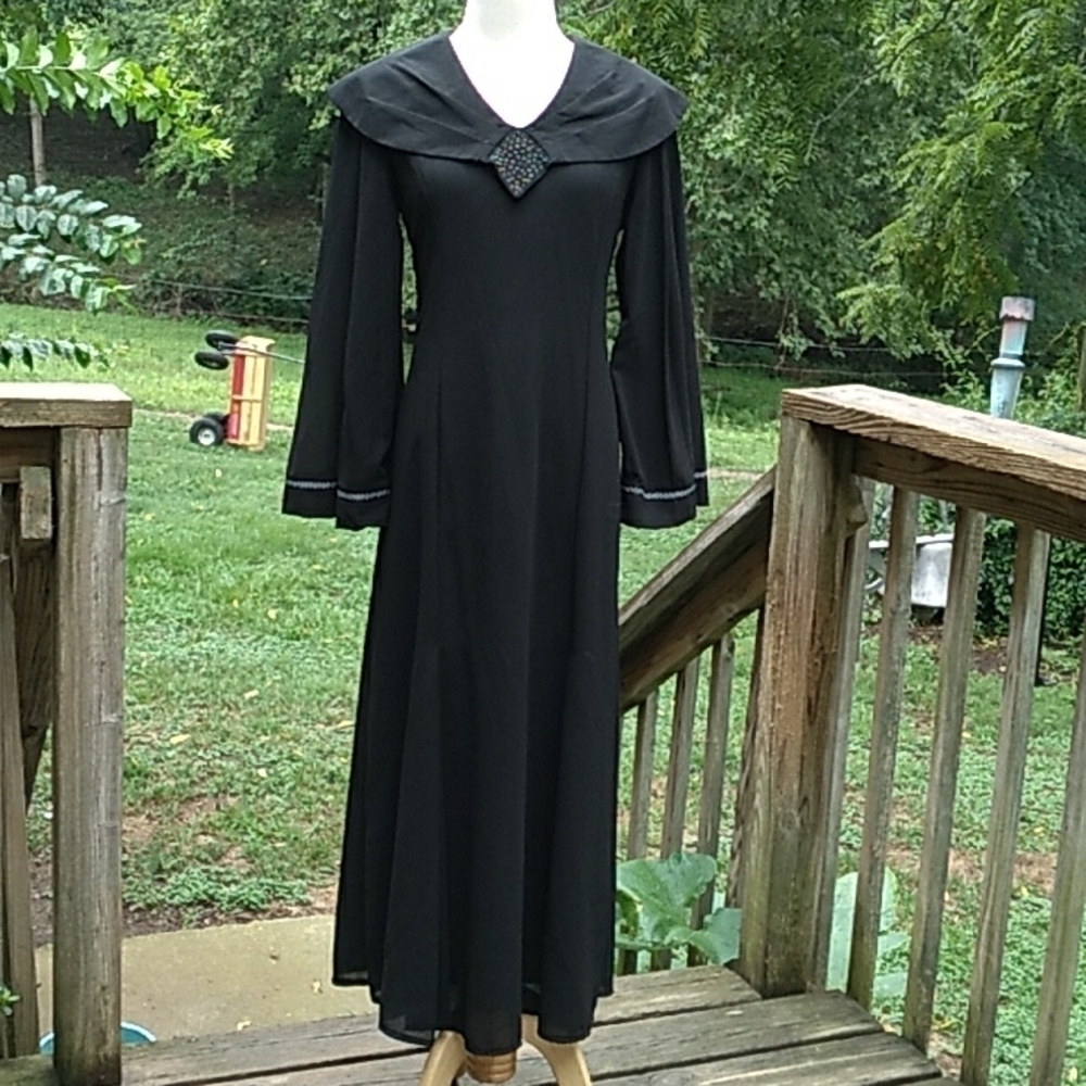 Tally Taylor size 6 black formal prom dress 👗